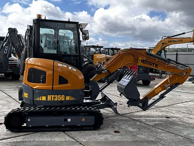 Экскаватор Hengte HT35G