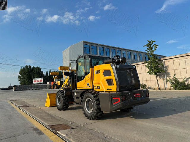 Фронтальный погрузчик ISKRA ZL20E