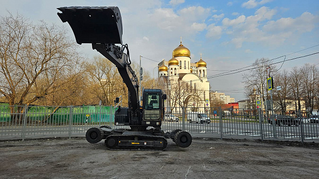 Экскаватор колесно-гусеничный HZM X120
