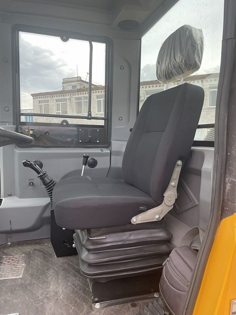 Фронтальный погрузчик ISKRA ZL30