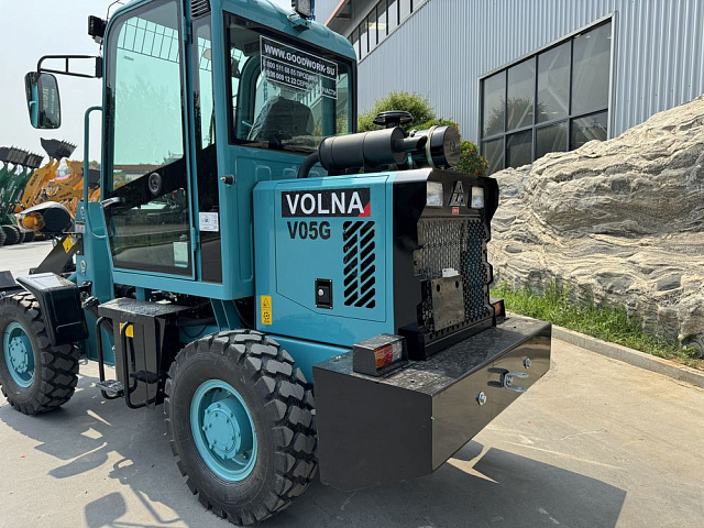 Фронтальный погрузчик VOLNA V05G
