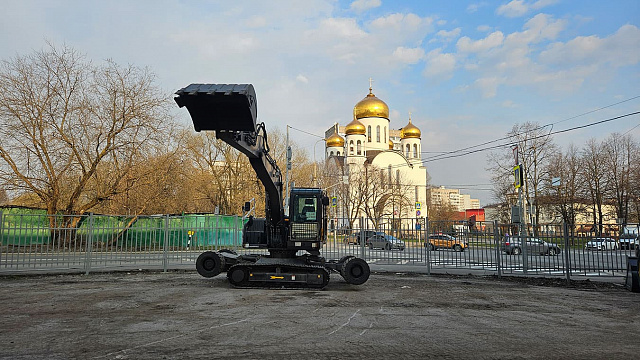 Экскаватор колесно-гусеничный HZM X120