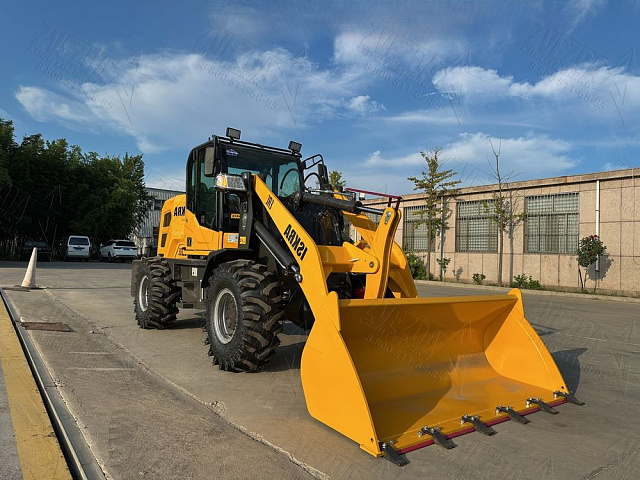 Фронтальный погрузчик ISKRA ZL20E