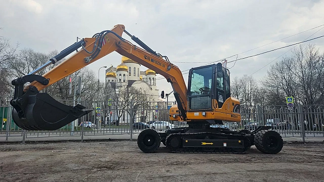 Экскаватор колесно-гусеничный HZM X9