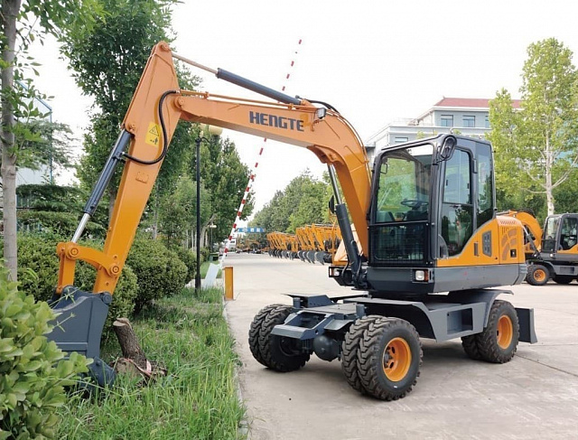 Экскаватор HENGTE HT75W