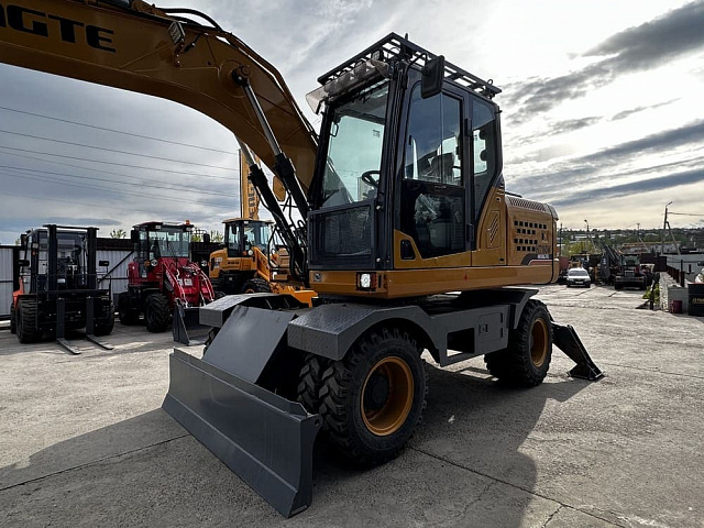 Колесный экскаватор HENGTE HT160W