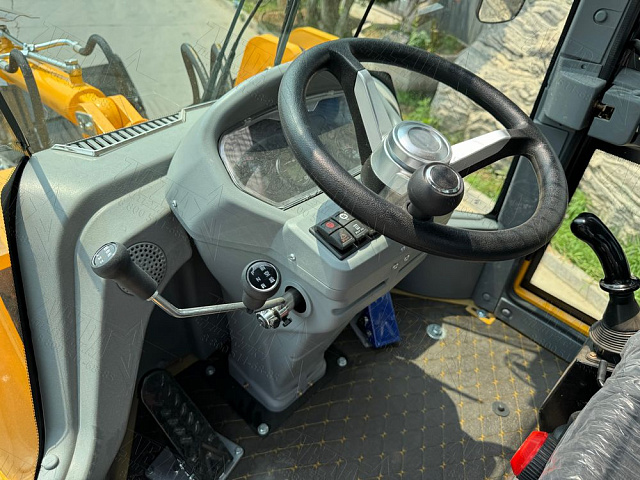 Фронтальный погрузчик VOLNA V102E