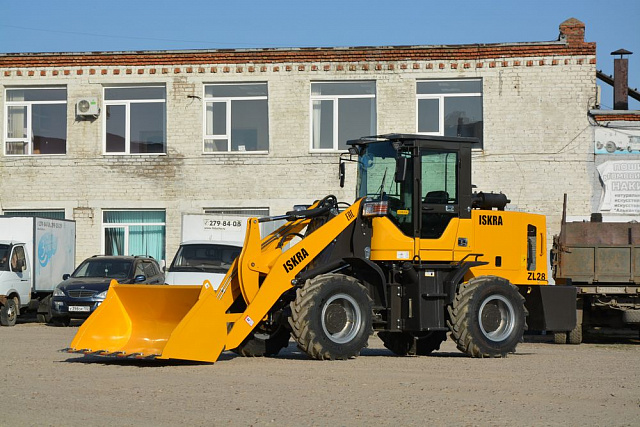Фронтальный погрузчик ISKRA ZL28