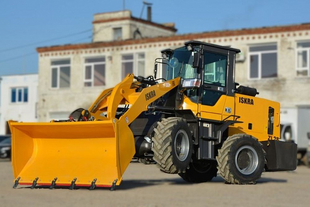 Фронтальный погрузчик ISKRA ZL28