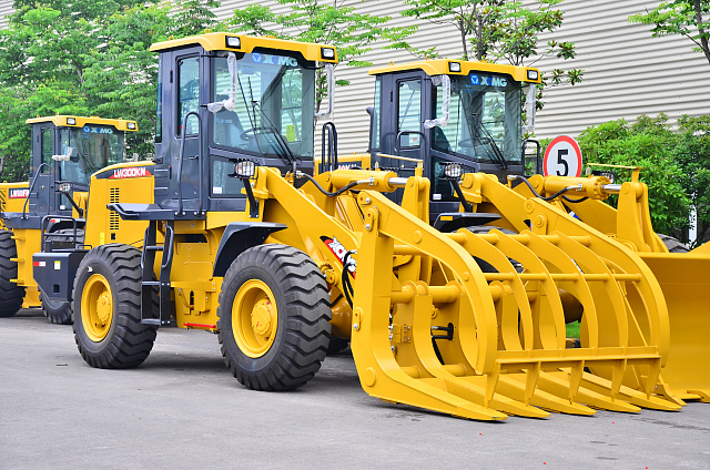 Фронтальный погрузчик LW300KN