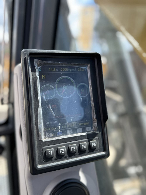 Колесный экскаватор HENGTE HT160W