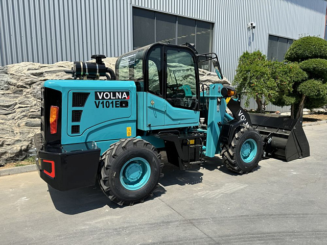 Фронтальный погрузчик VOLNA V101E