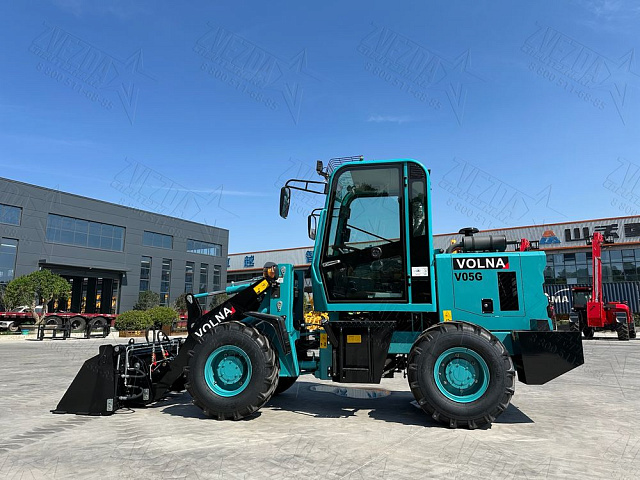 Фронтальный погрузчик VOLNA V05G