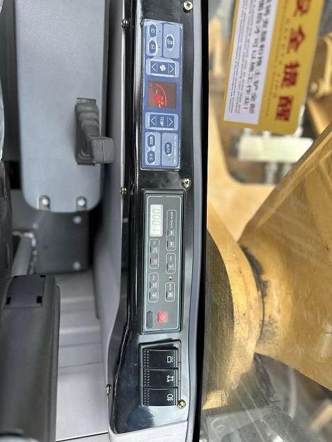 Экскаватор HENGTE HT190W