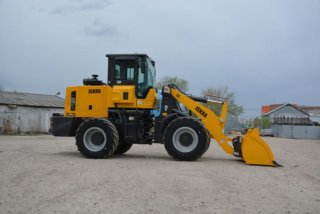 Фронтальный погрузчик ISKRA ZL30
